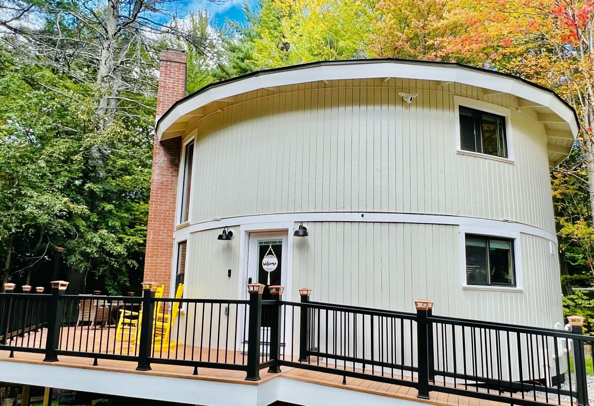 Exterior view from driveway