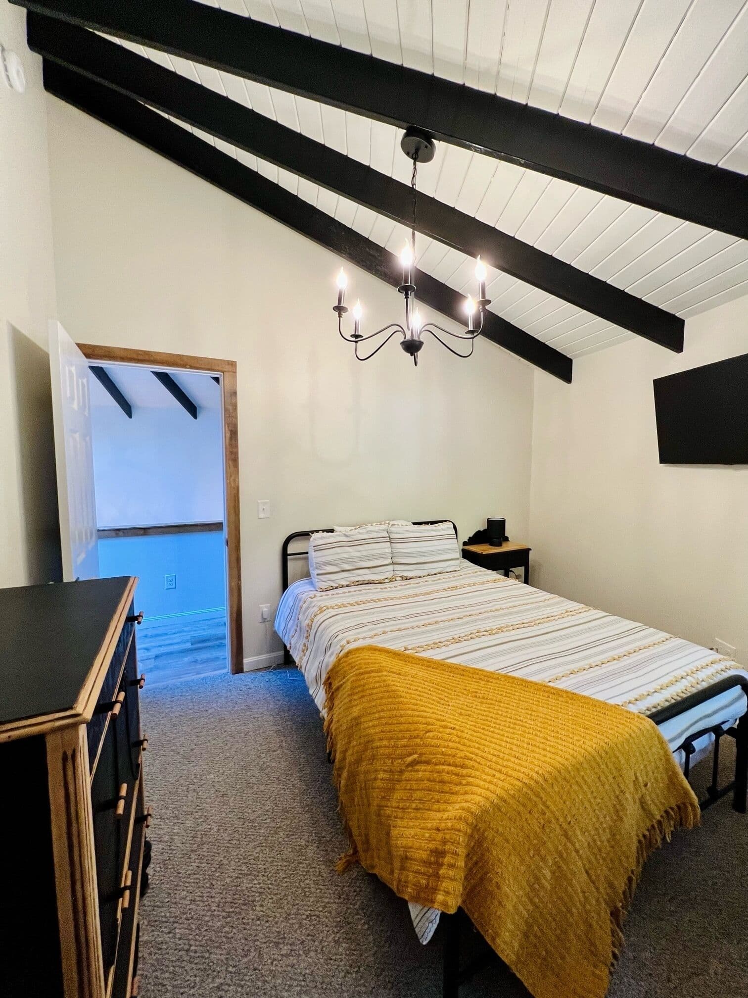 Double bedroom setup